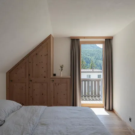 Boutique Ueja * Scuol