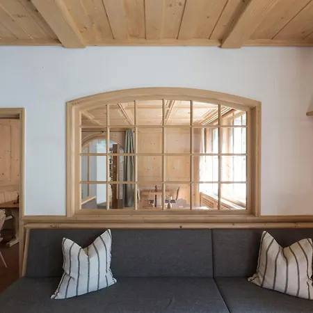 Hotel Boutique Ueja Scuol