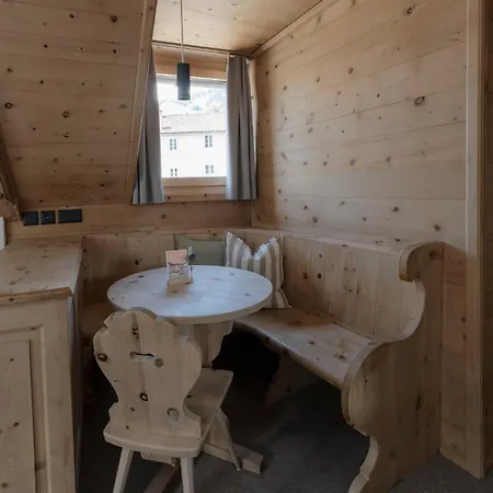 Boutique Ueja * 스쿠올