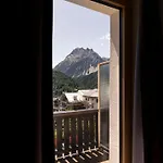 Hotel Boutique Ueja Scuol